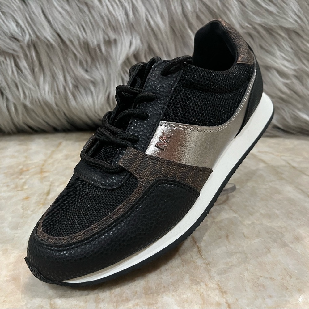Michael Michael Kors Women’s Allie Trainers Sneakers. New